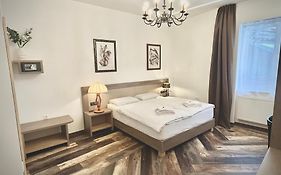OH Apartments&Rooms